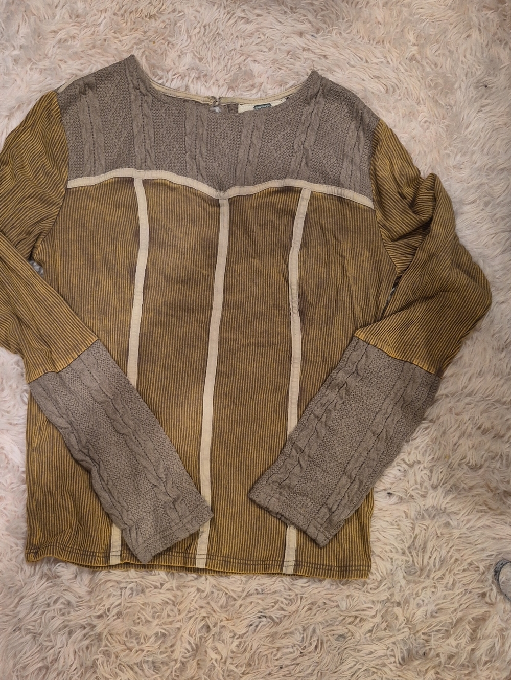 gimmicks by BKE Two-Tone Cable & Rib Crewneck Sweater in Mustard and Taupe